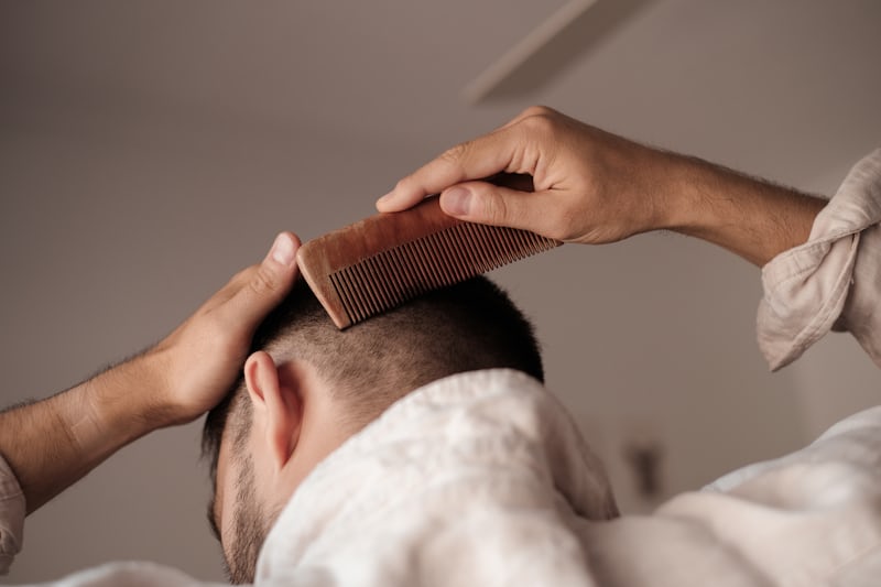 Hair Loss Treatment at Home for Men: Natural Remedies and Tips