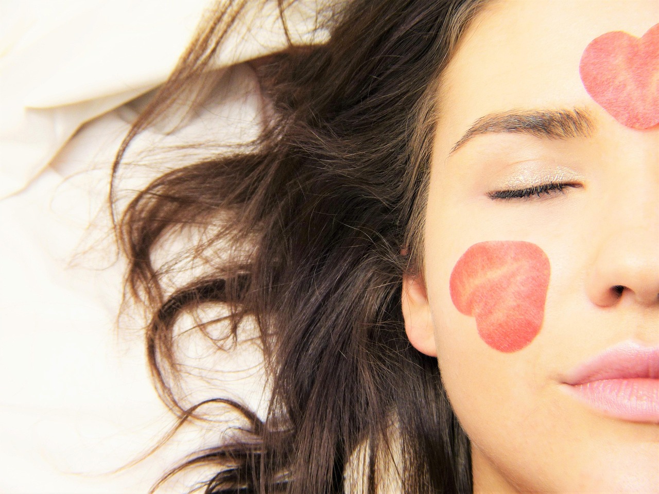 Home Remedies for Glowing Skin - Grow your skin tone with caresurely